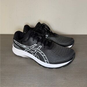 New ASICS GEL-Excite 9 Black White Men's Size 9 Extra Wide 4E Running 1011B337